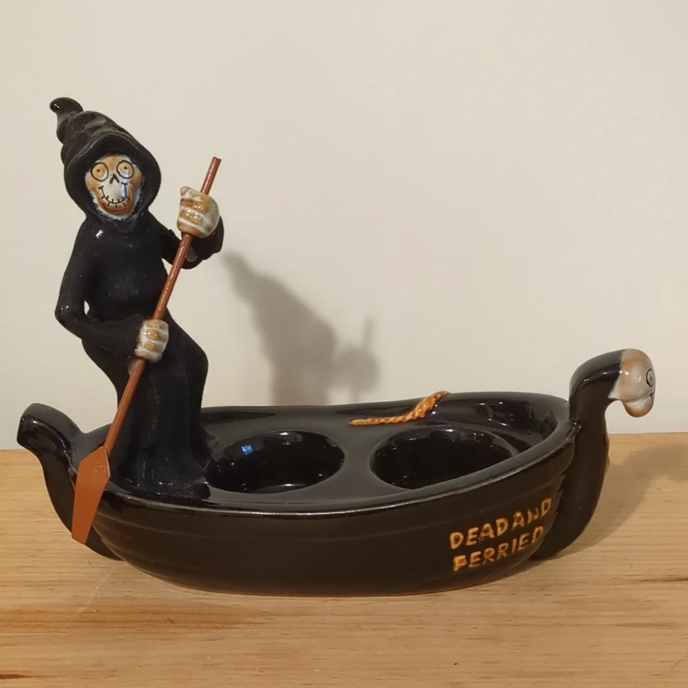 EUC Yankee Candle Boney Bunch 2012 Dead and Ferried Grim Reaper Boat Tea Light